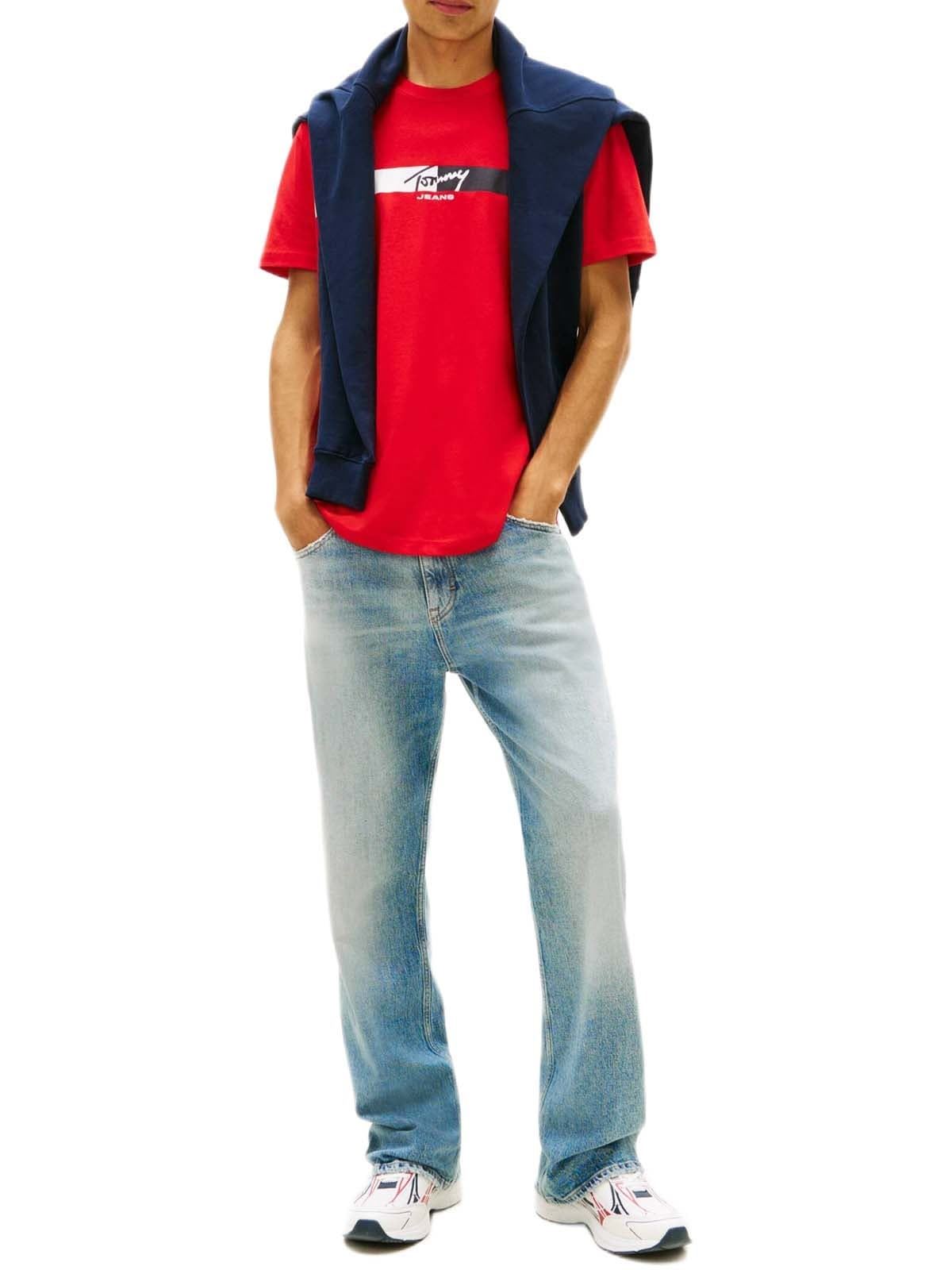 Camiseta TOMMY JEANS DM0DM22539 XL8 rapid red - Imagen 2