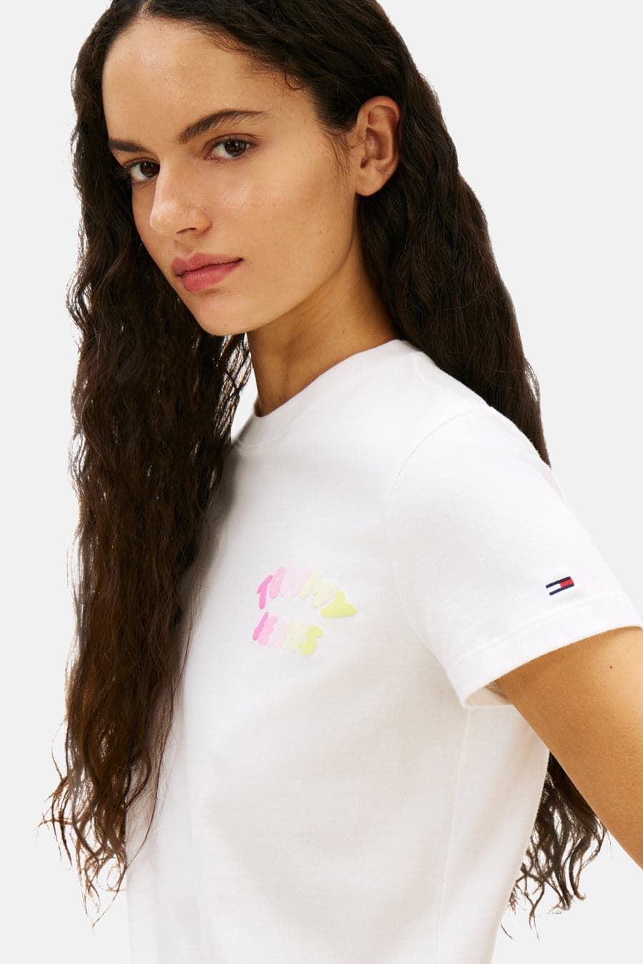 Camiseta TOMMY JEANS DW0DW22310 YBL Blanco - Imagen 6