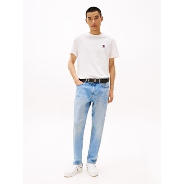 Camiseta Tommy Jeans Tjm Reg Badge Ecru DM0DM20322 YBL - Imagen 1