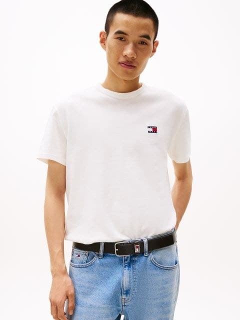 Camiseta Tommy Jeans Tjm Reg Badge Ecru DM0DM20322 YBL - Imagen 2