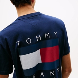 Camiseta Tommy Jeans Tjm Reg Flag Dark Night Navy DM0DM21910 C1G - Imagen 2