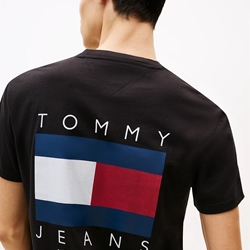 Camiseta Tommy Jeans Tjm Reg Flag Graph Black DM0DM21910 BDS - Imagen 2