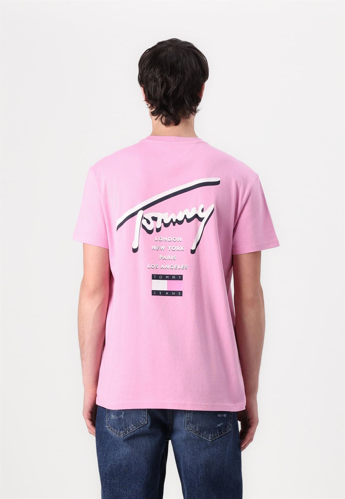 Camiseta Tommy Jeans Tjm Reg Signature Carnival Pink DM0DM21934 U06 - Imagen 2