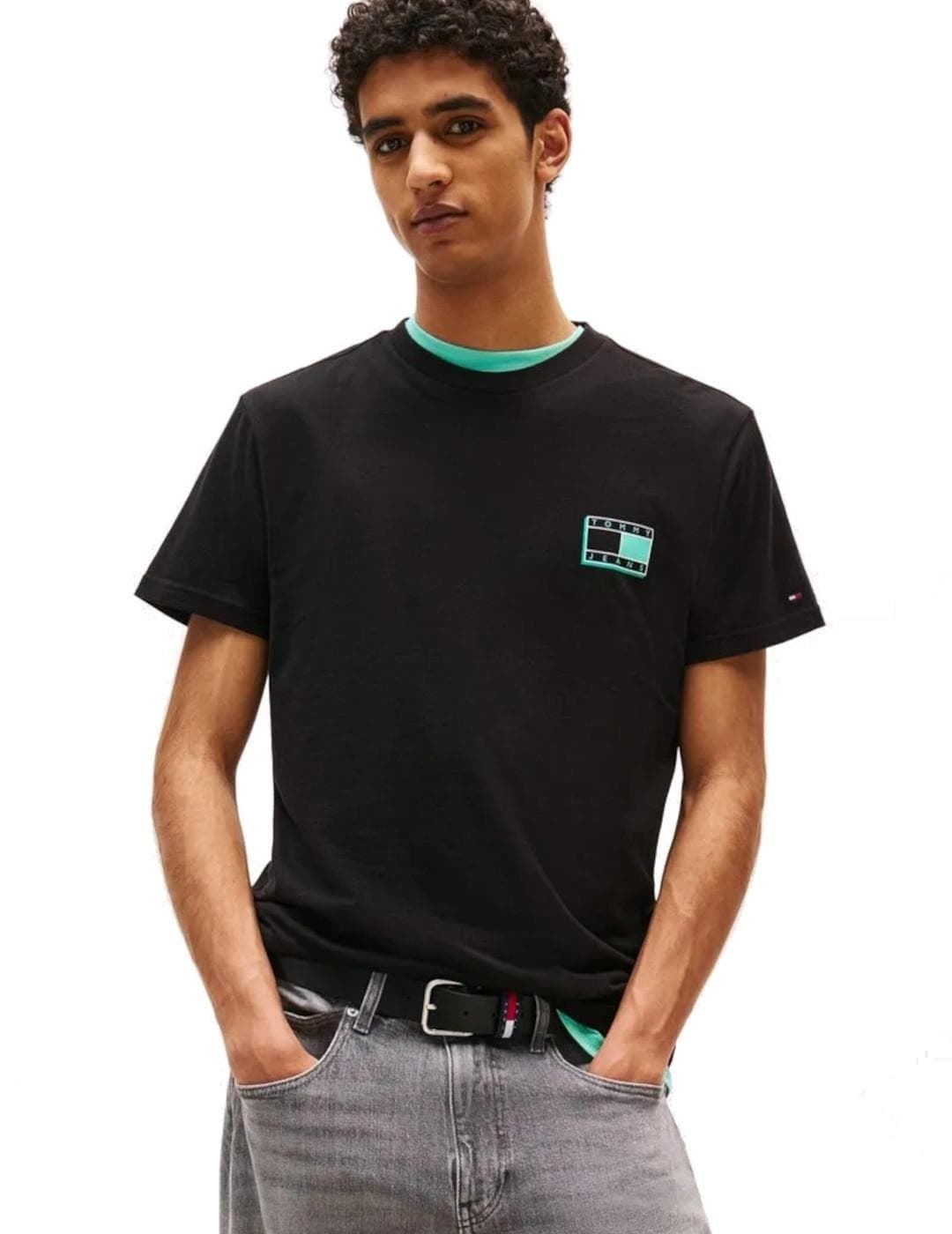 Camiseta Tommy Jeans Tjm Slim Pop Black DM0DM21577 BDS - Imagen 1