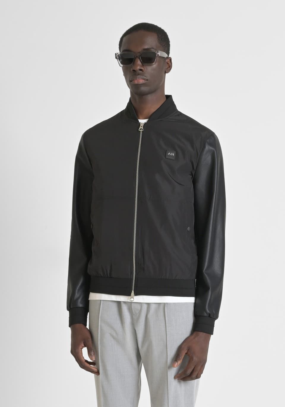 Cazadora Antony Morato MMCO00918 FA600243 9000 negro - Imagen 1