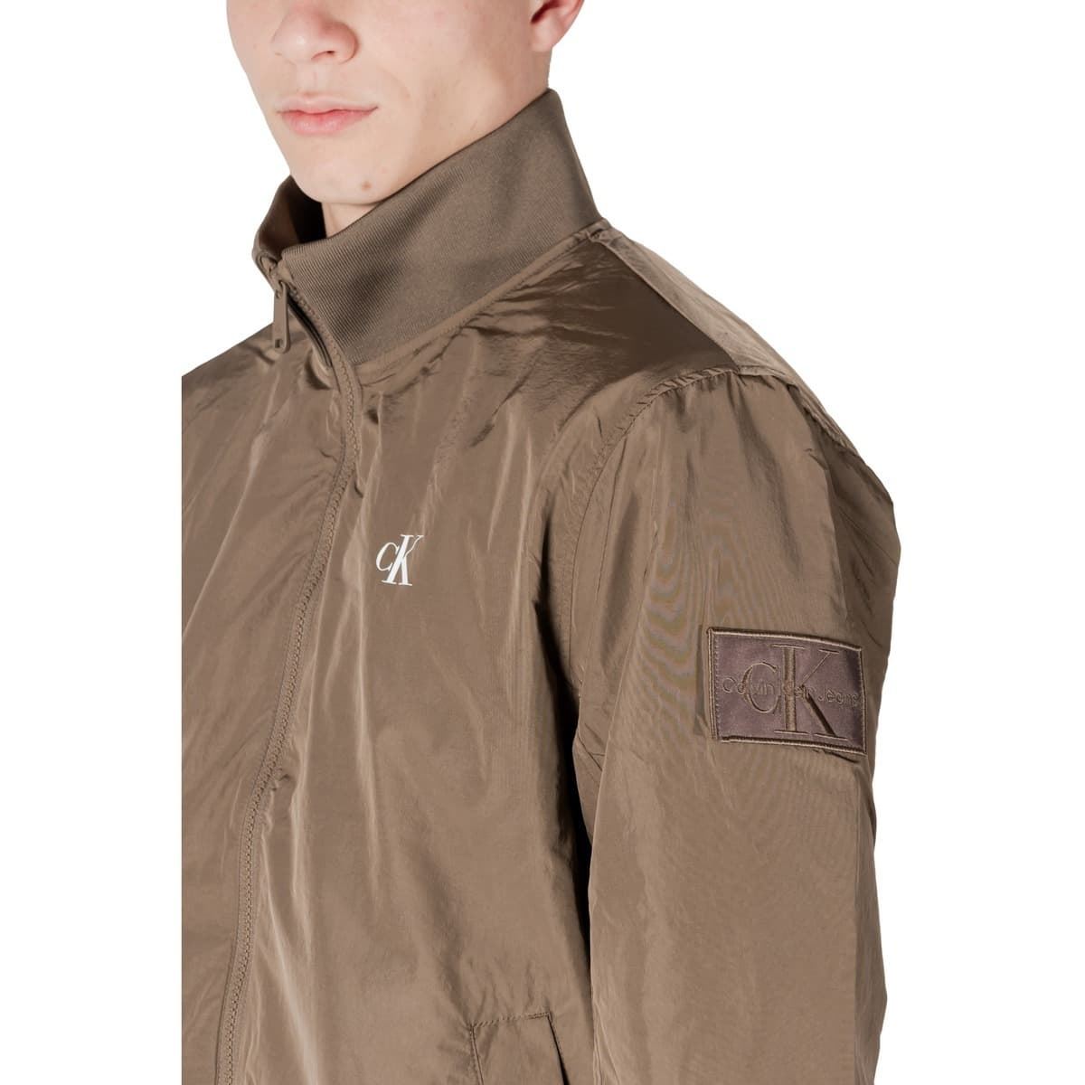 Cazadora Calvin Klein White Pepper J30J327373 - Imagen 6