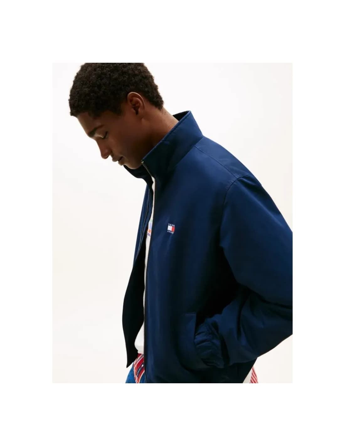 Cazadora TOMMY JEANS DM0DM22720 C1G dark night navy - Imagen 2