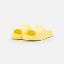 Chanclas LACOSTE Serve Slide 2.0 45CFA0005 AA5 yellow - Imagen 2