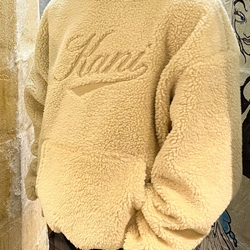 Chaqueta Karl Kani Cursive Varsity Teddy Os KA9481KM254-029-1 - Imagen 1