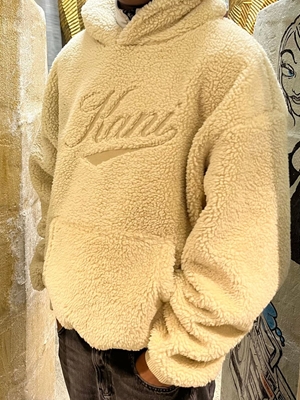 Chaqueta Karl Kani Cursive Varsity Teddy Os KA9481KM254-029-1 - Imagen 1