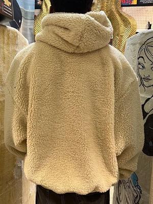 Chaqueta Karl Kani Cursive Varsity Teddy Os KA9481KM254-029-1 - Imagen 2