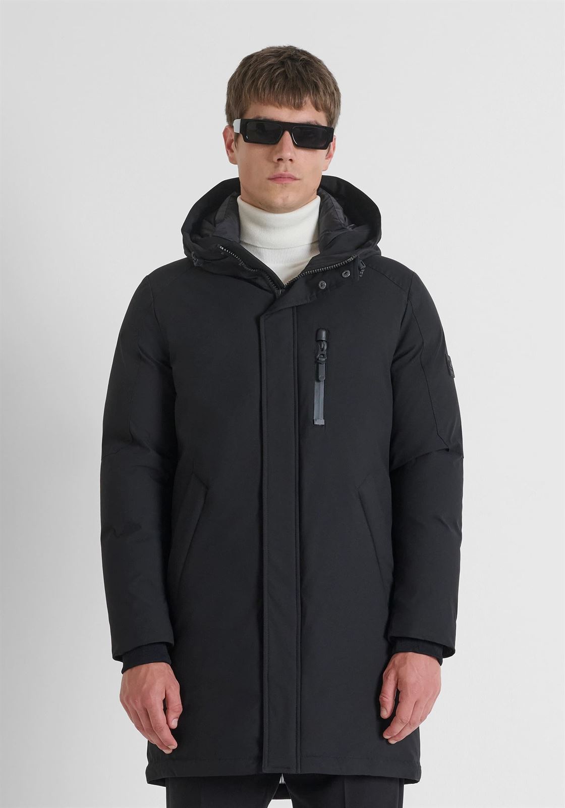 Chaquetón Antony Morato Regular Fit in Water Proofe Negro MMCO00958 FA600277 9000 - Imagen 1