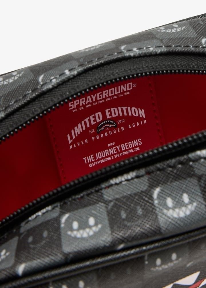 Estuche Sprayground Sharks in Paris Bubbly 910B9316NSZ - Imagen 3
