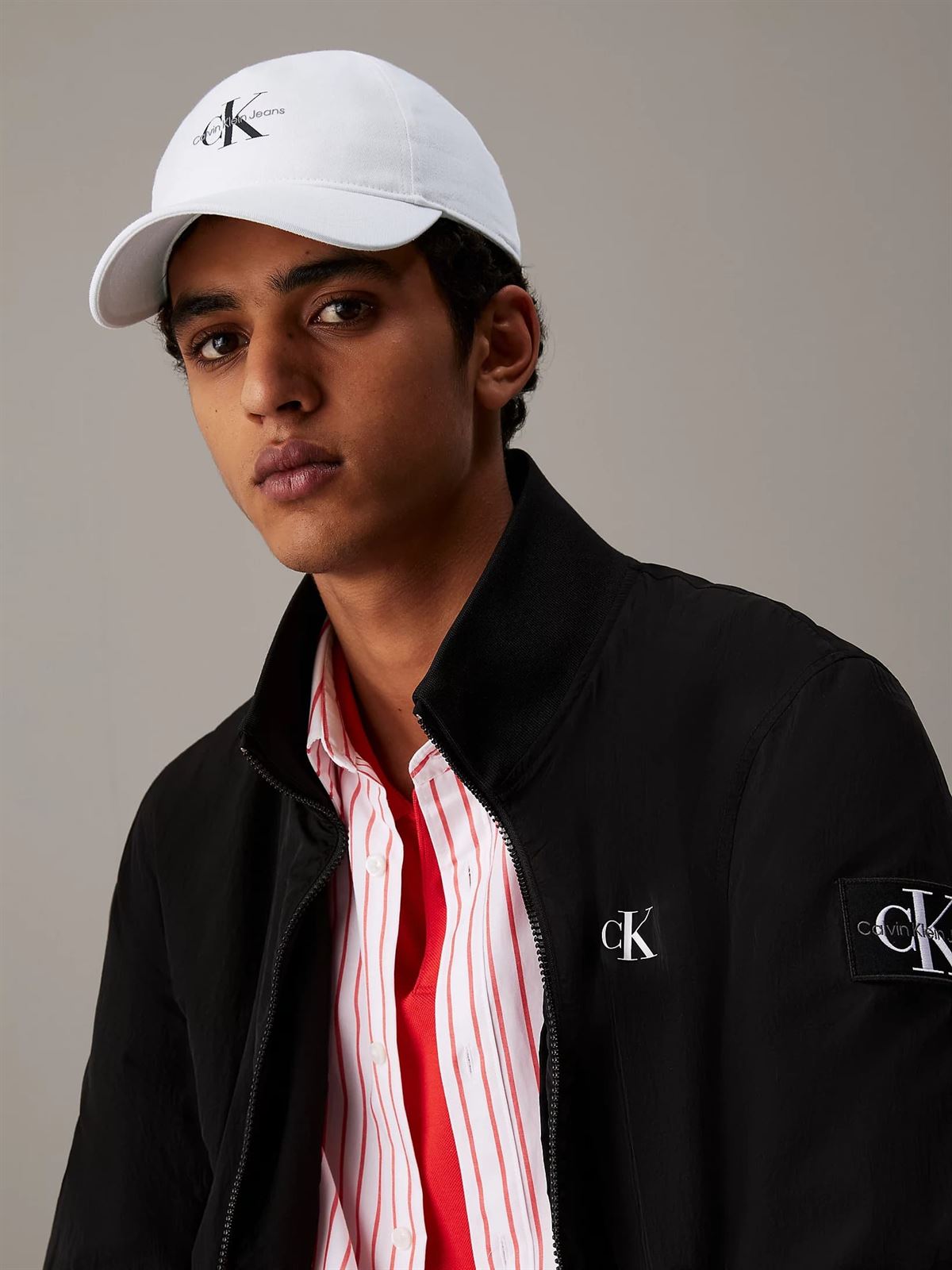 Gorra Calvin Klein Jeans LV04G5032G YAF bright white - Imagen 5