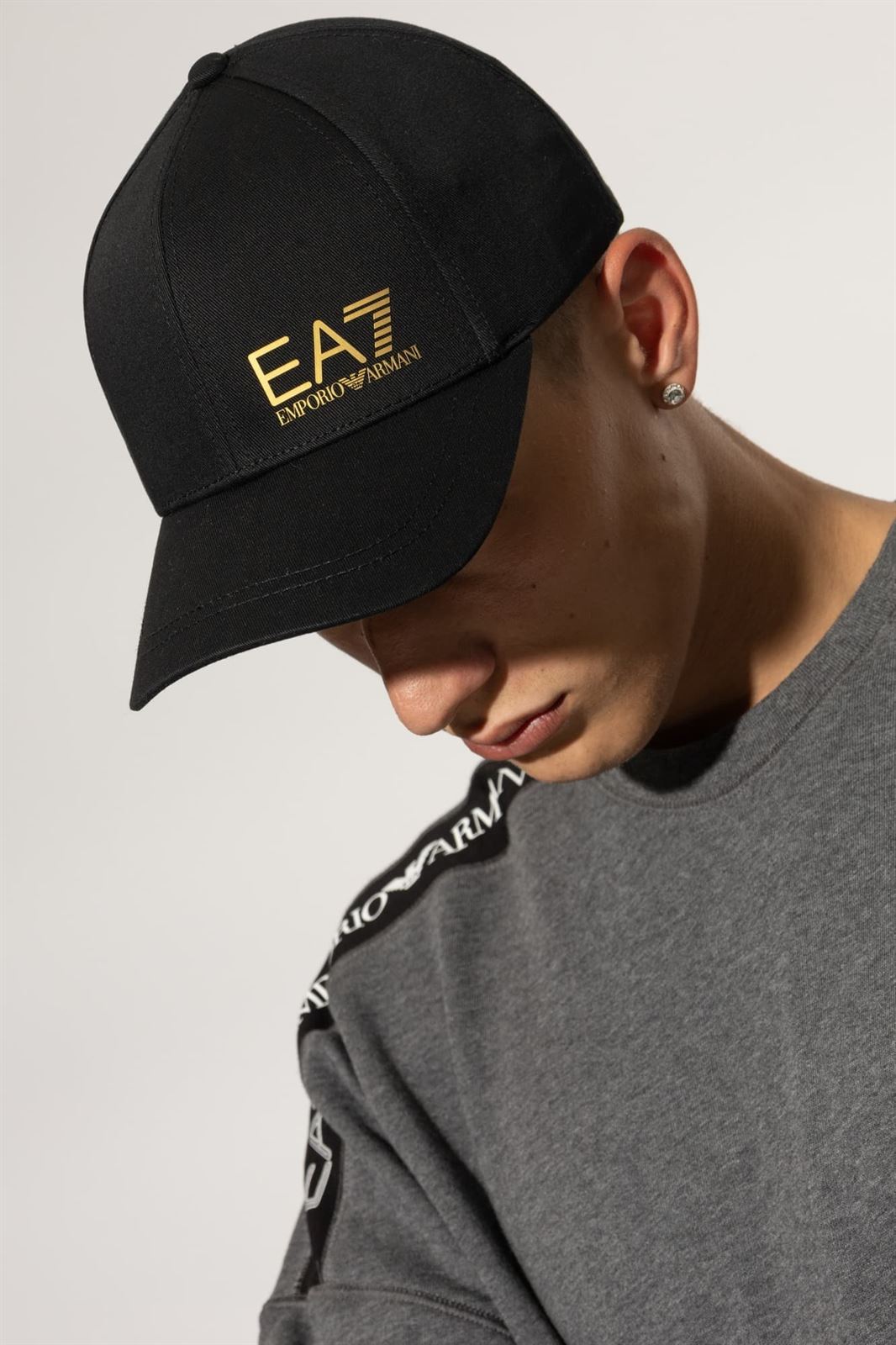Gorra EA7 Emporio Armani 7X000005 AF11989 MC021 black/gold - Imagen 1