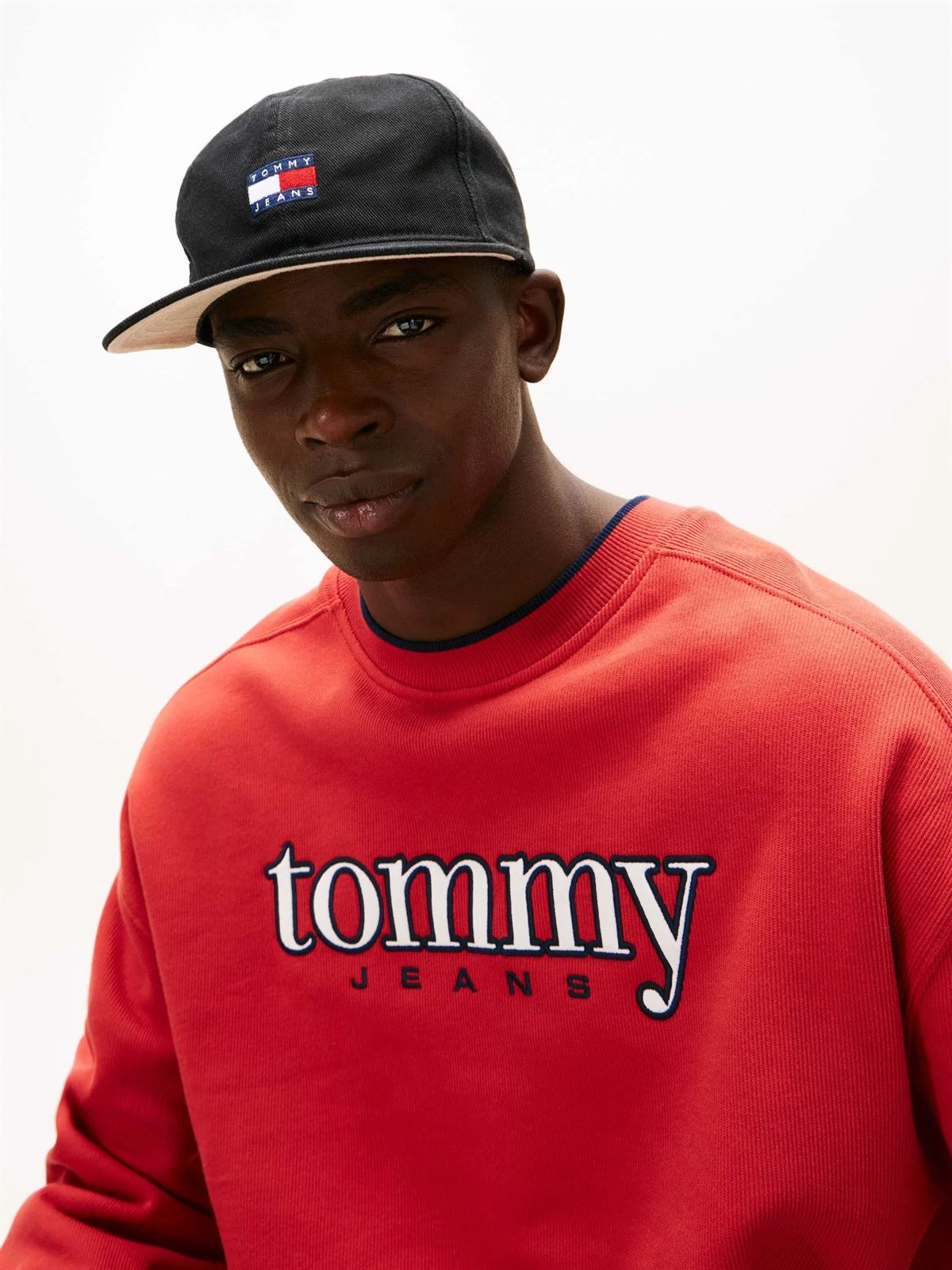 Gorra Tommy Jeans AM0AM13852 BDS Black - Imagen 1
