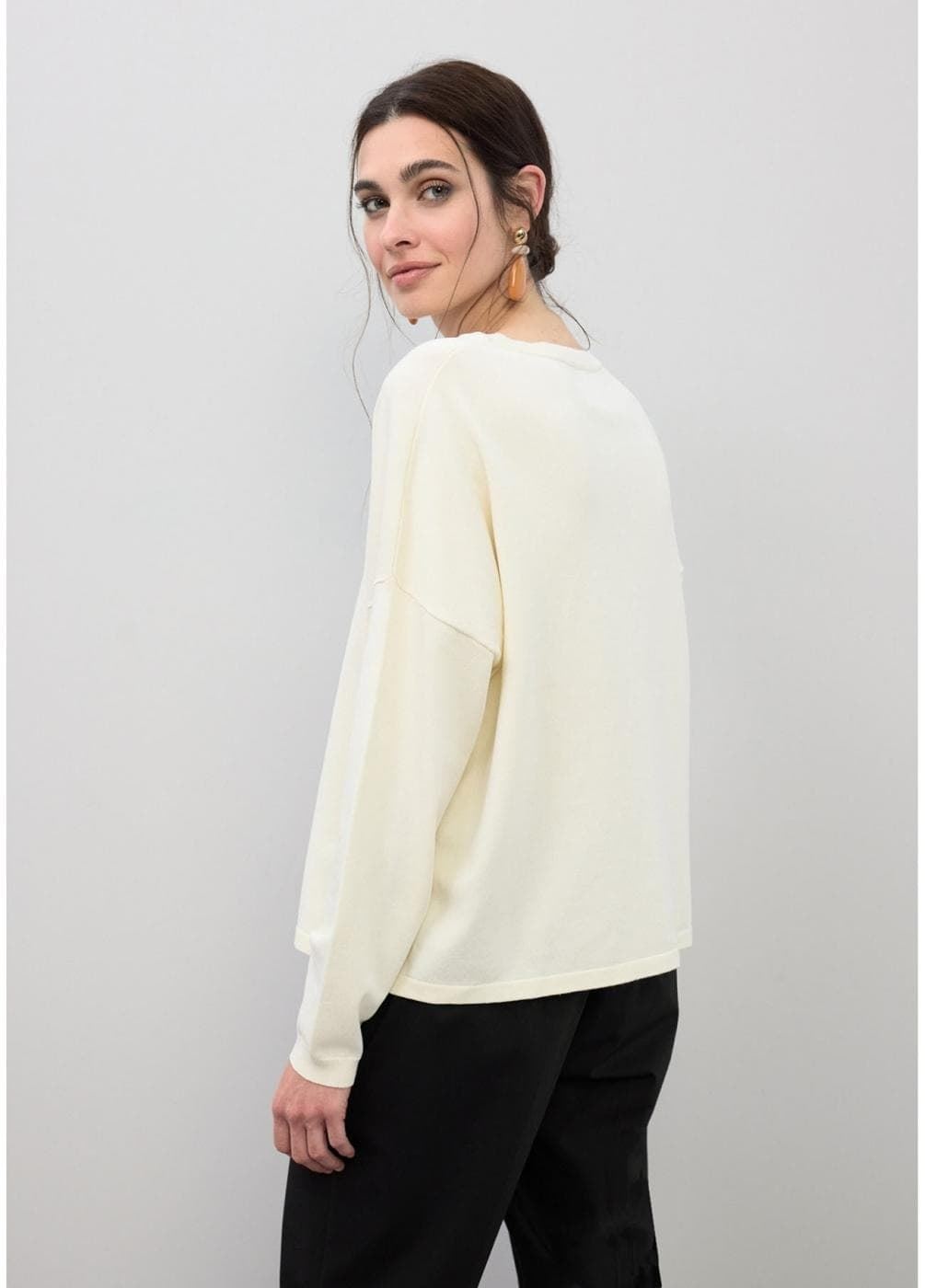 Jersey LOLA CASADEMUNT LS2611030 001 blanco - Imagen 3