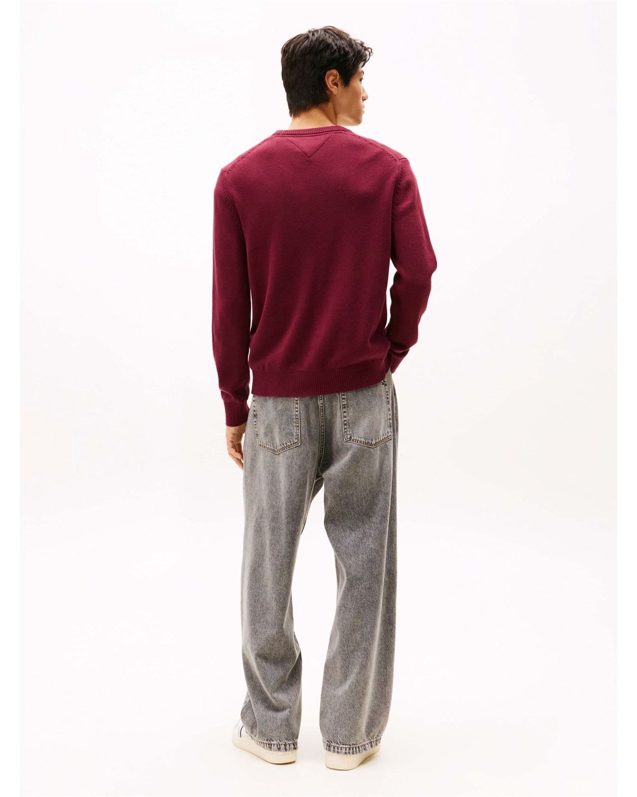 Jersey Tommy Jeans Tjm Slim Ess Sweater Ext Red Wine DM0DM21787 XIU - Imagen 3