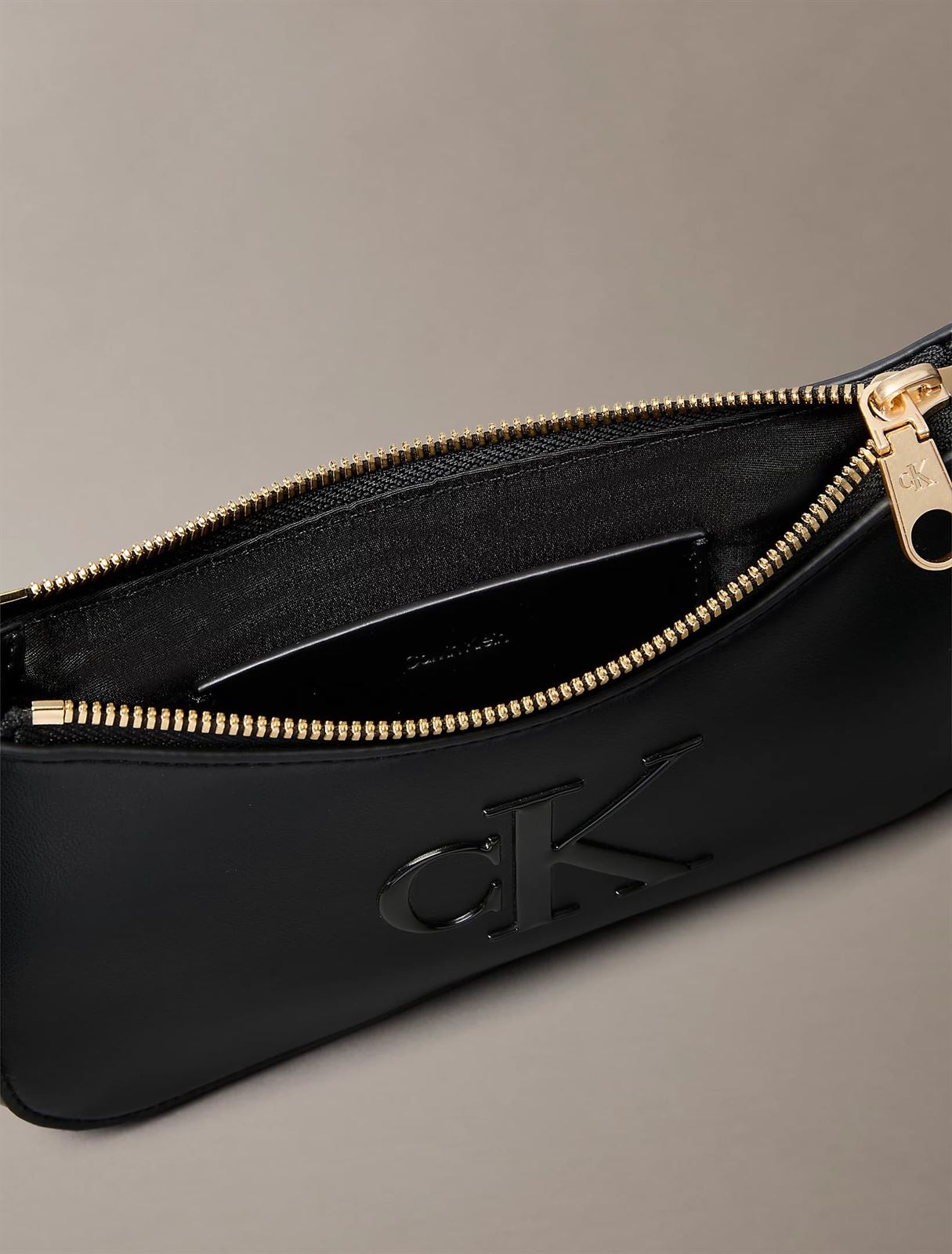 Mini-Bolso Calvin Klein Jeans Black LV04F1125G UB1 - Imagen 3