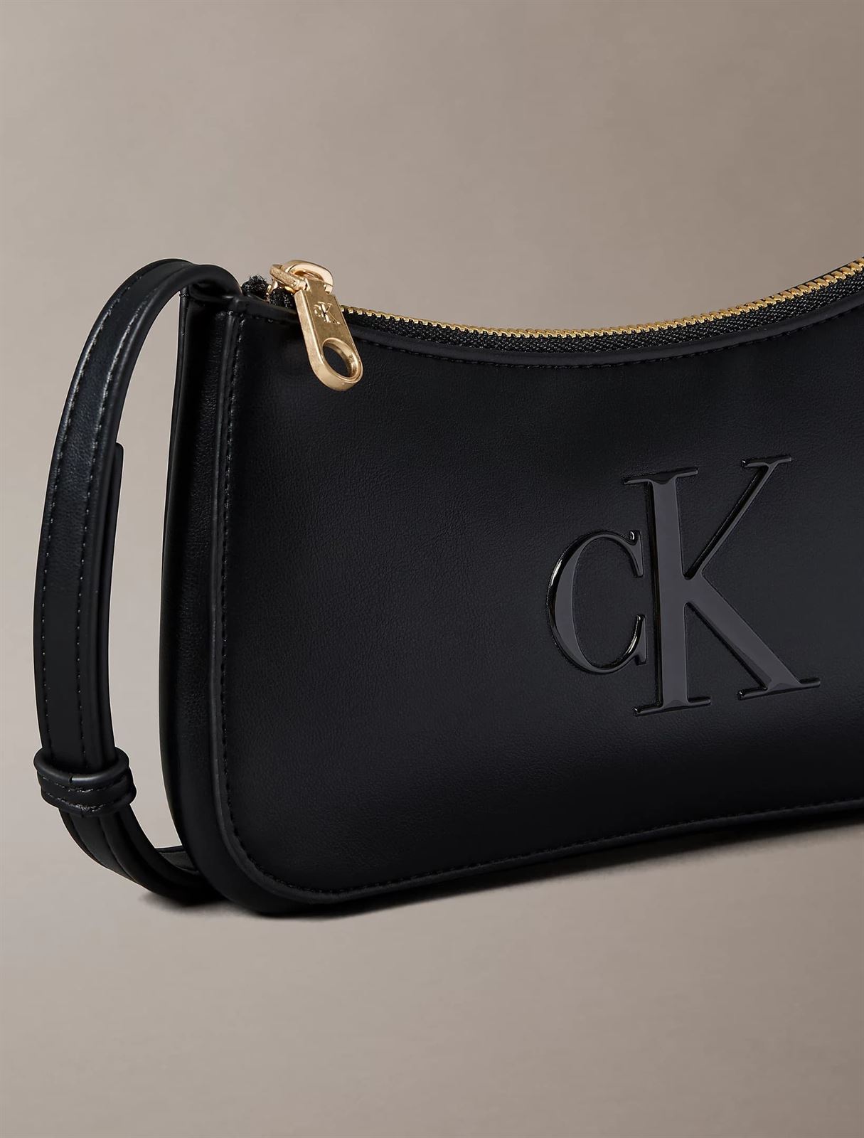Mini-Bolso Calvin Klein Jeans Black LV04F1125G UB1 - Imagen 4