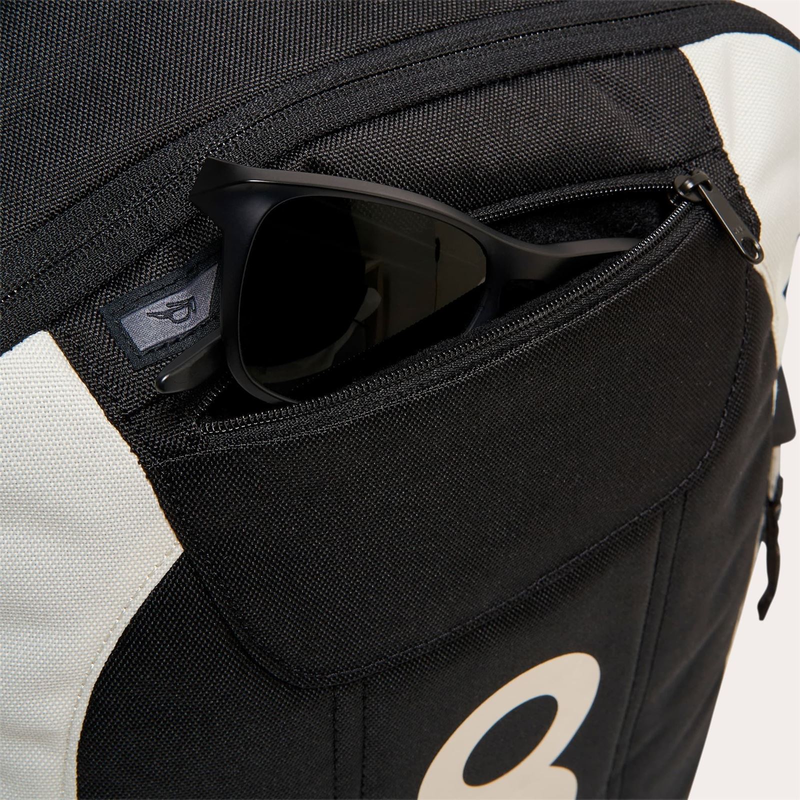 Mochila Oakley Enduro 20L Mist - Imagen 4