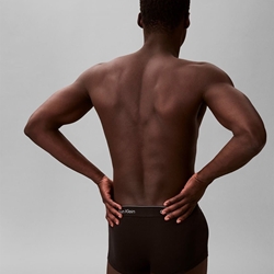 Pack 3 boxer Calvin Klein LV00NB4389 3ZG black w/black wb/black w/ feel the - Imagen 2