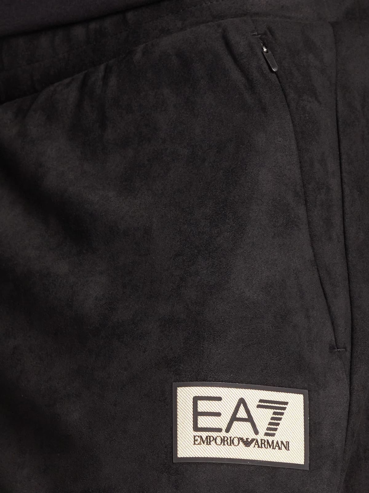 Pantalón Emporio Armani EA7 7M000676 AF16718 UC001 Black - Imagen 5