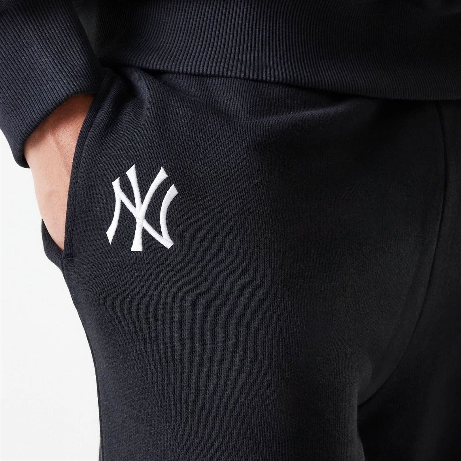 Pantalón Joggers New Era New York Yankees Essential Black 60675767 - Imagen 3