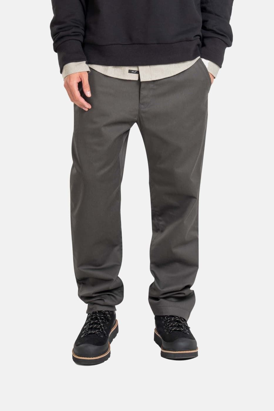 Pantalón REELL Metro Flex Chino PC Vulcan Grey - Imagen 1