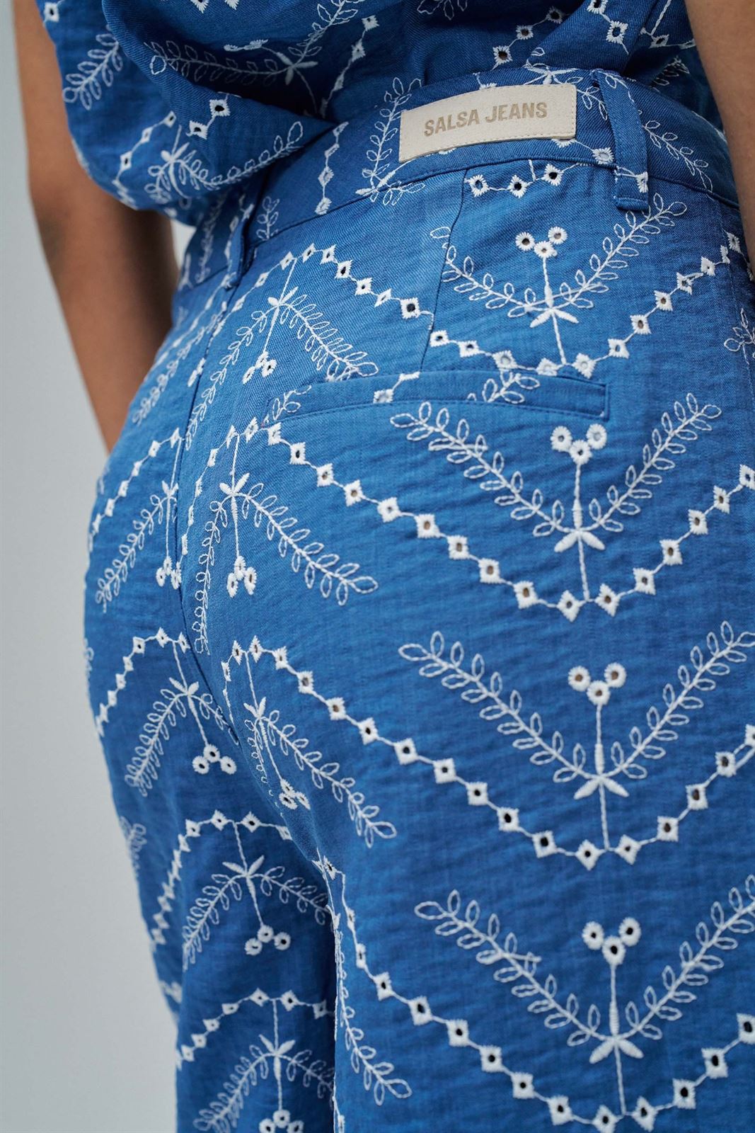 Pantalón SALSA 21011179 852 medium light - Imagen 4