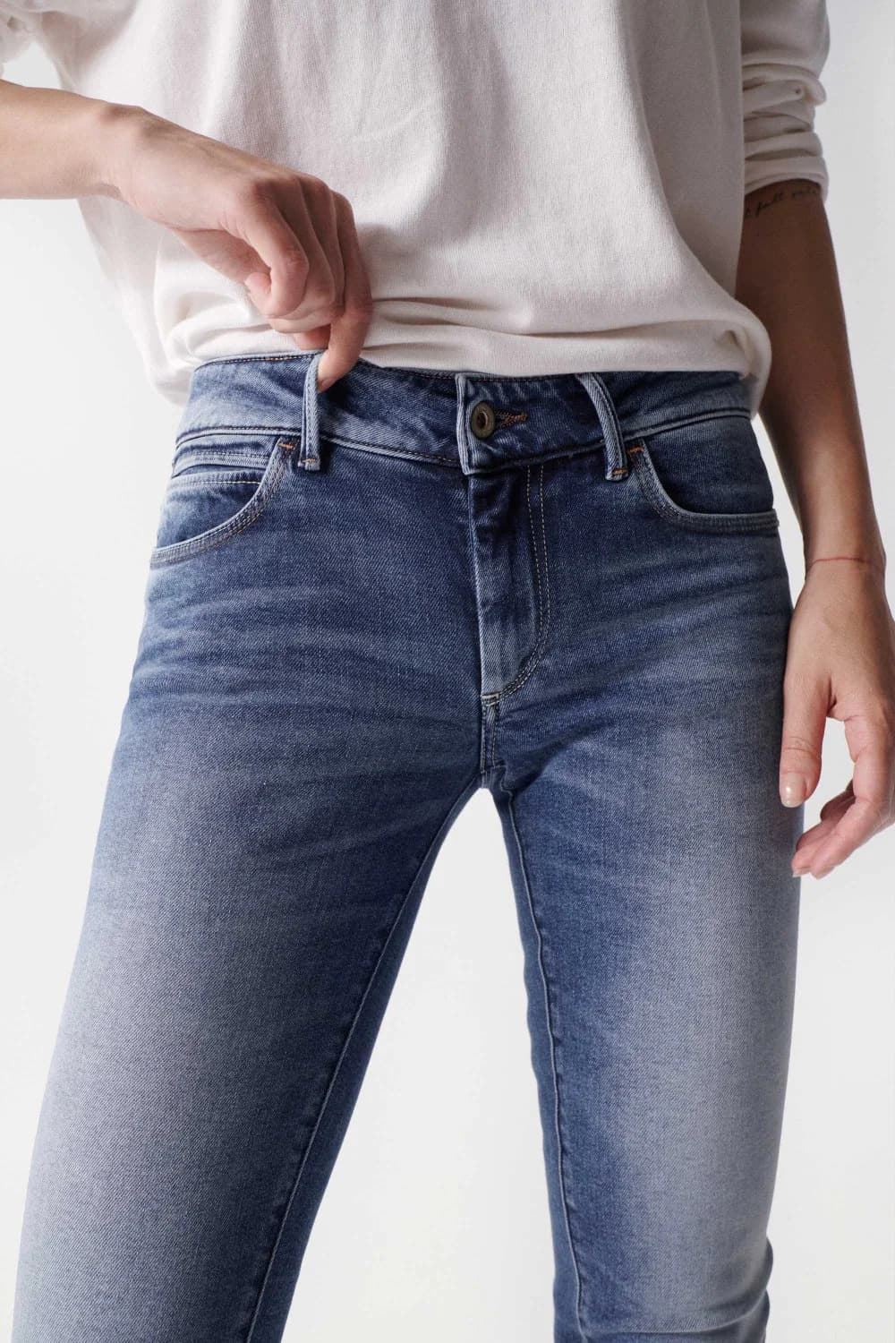 Pantalon Salsa  Wonder Crop 126511 8503 with ST, Medium Wash - Imagen 3
