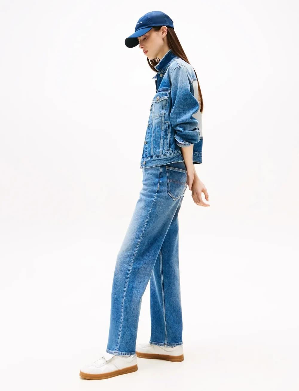 Pantalón Vaquero Tommy Jeans Denim medium Layla DW0DW20644 1A5 - Imagen 4