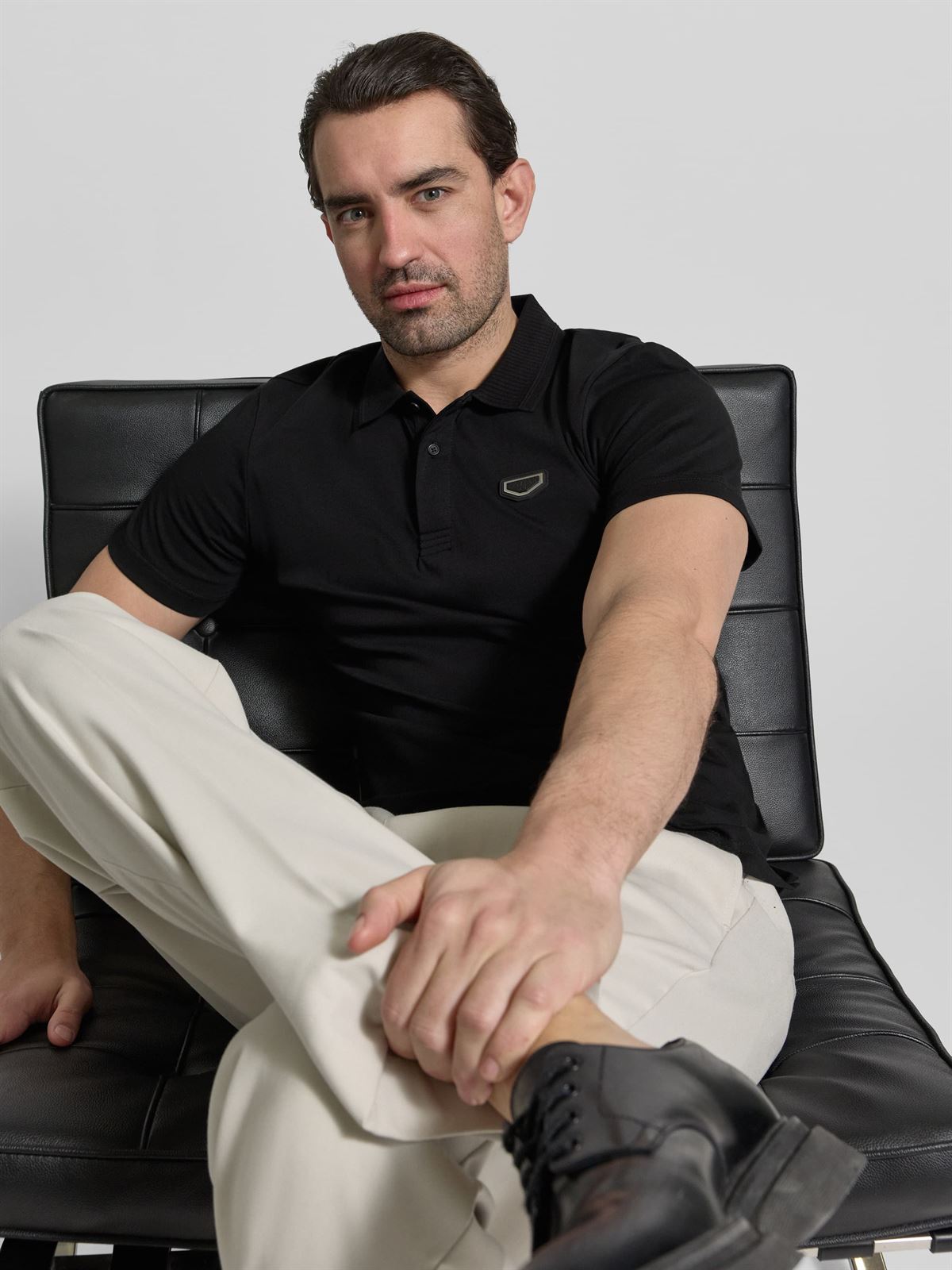 Polo Antony Morato Black MMKS02610 FA1000258 9000 - Imagen 3