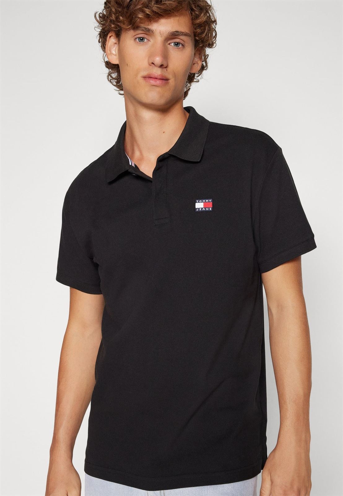 Polo Tommy Jeans DM0DM18314 BDS black - Imagen 3