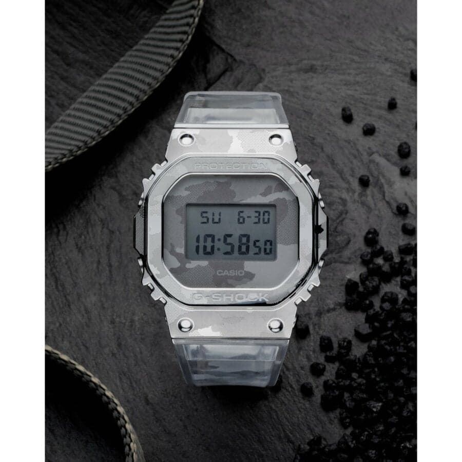 Reloj Casio G-Shock GM-5600SCM-1ER Limited Edition - Imagen 3