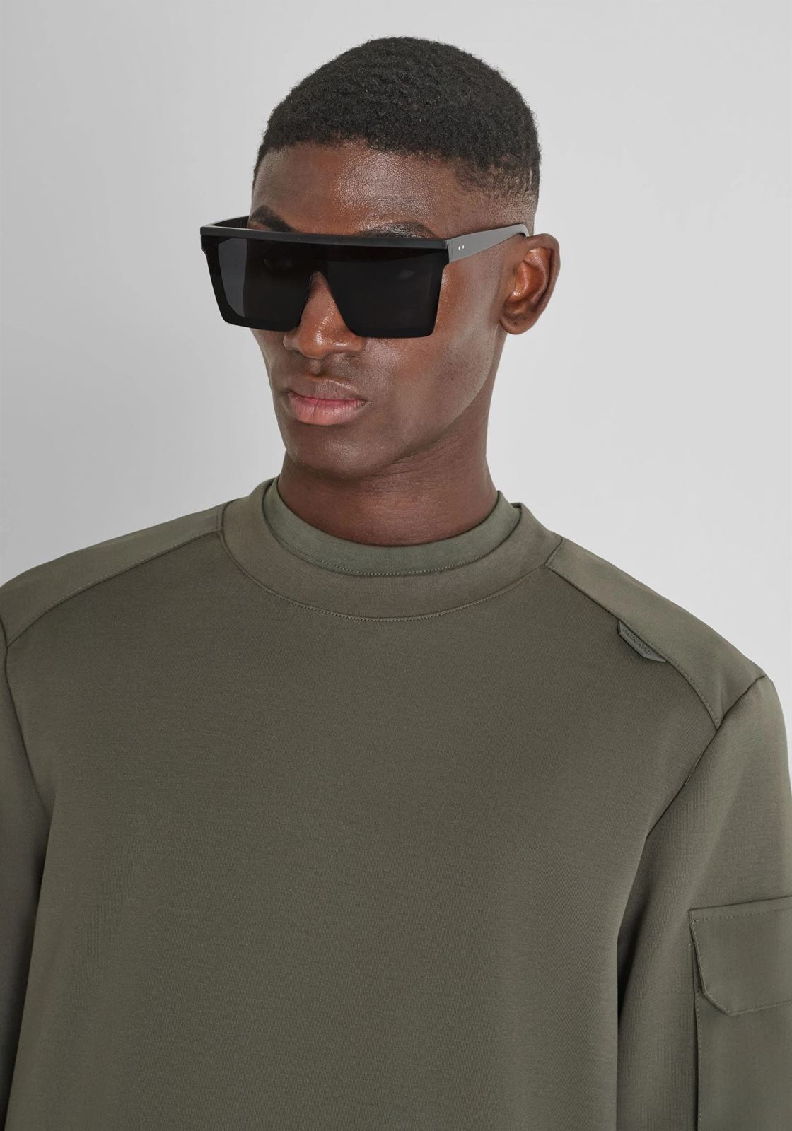 Sudadera Antony Morato Regular Fit Verde Militar MMFL01097 FA150168 4089 - Imagen 1