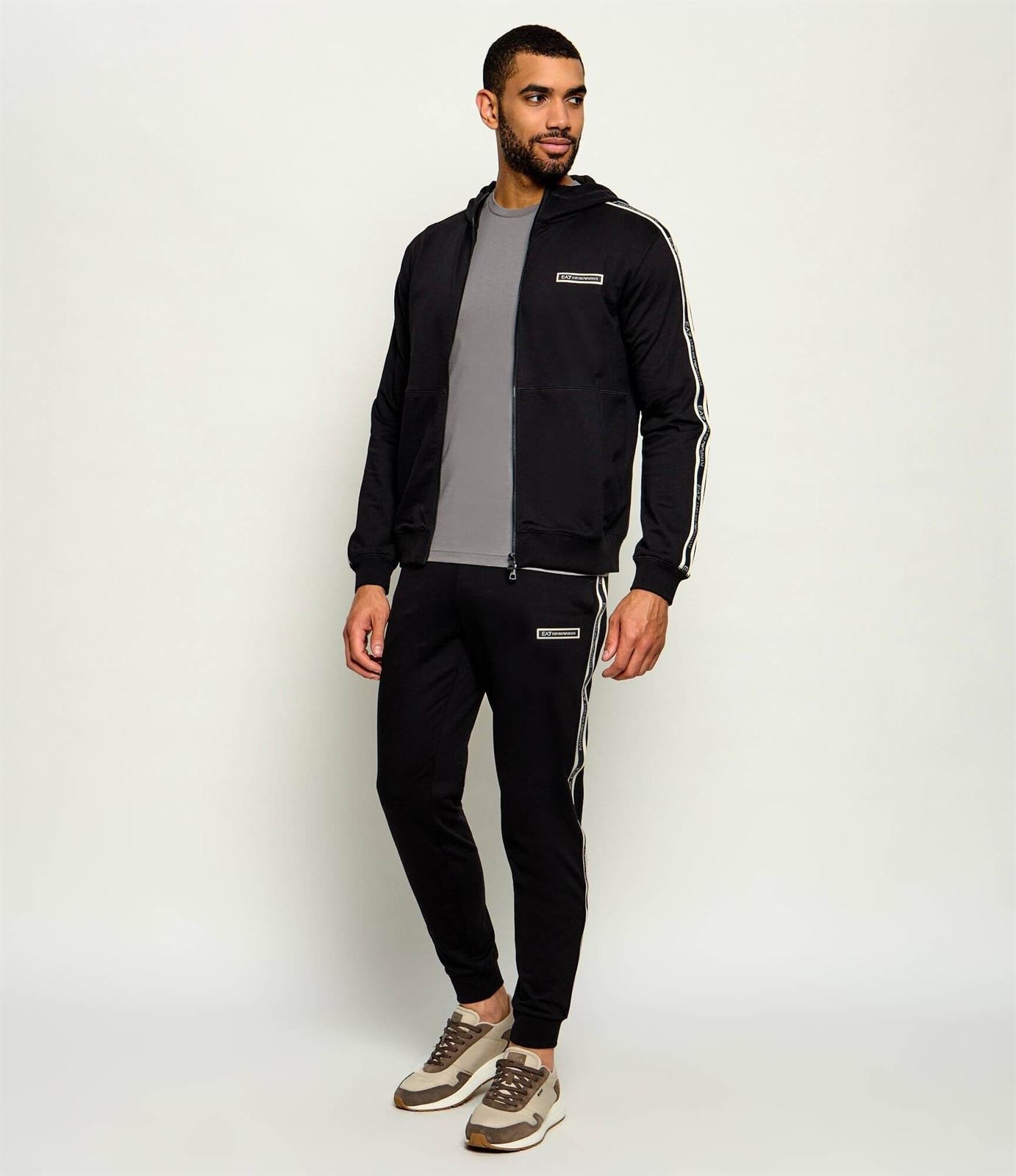 Sudadera EA7 Emporio Armani 7M002192 AF13512 UC001 Black - Imagen 2
