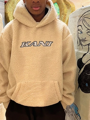 Sudadera Karl Kani Silver Teddy Beige KA9204 PD00007583 - Imagen 1