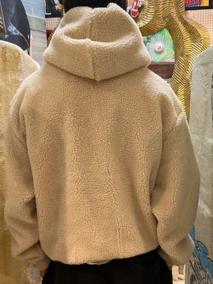 Sudadera Karl Kani Silver Teddy Beige KA9204 PD00007583 - Imagen 2