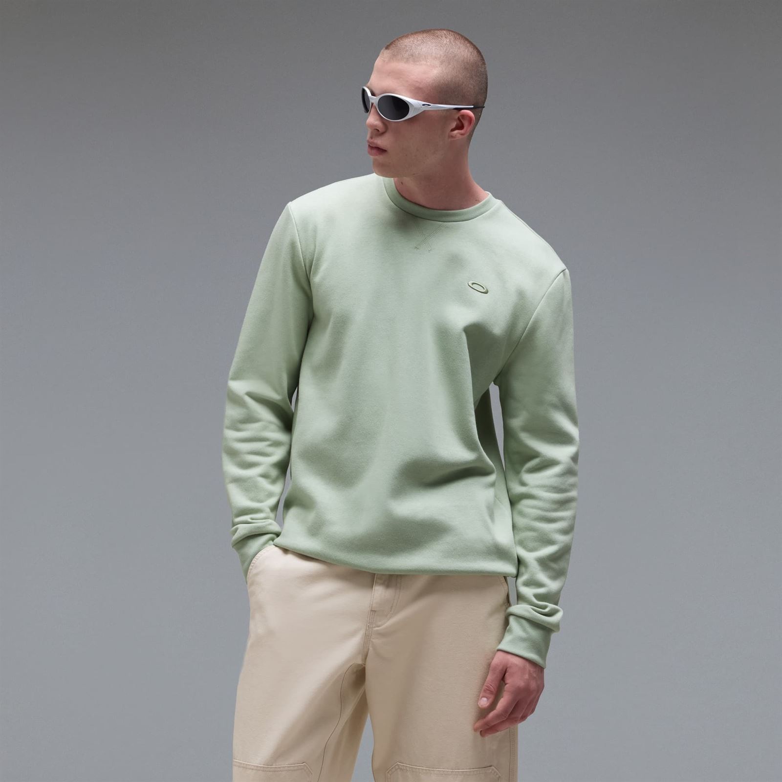 Sudadera Oakley Relax Crew Green FOA404846 74W - Imagen 2