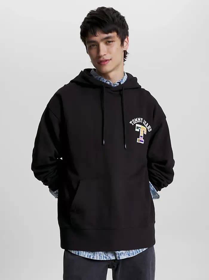 Sudadera TOMMY JEANS DM0DM16809 BDS black - Imagen 4