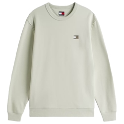 Sudadera Tommy Jeans TJM Reg Badge Crew Misty Sage Tonal DM0DM20660 M1C - Imagen 1