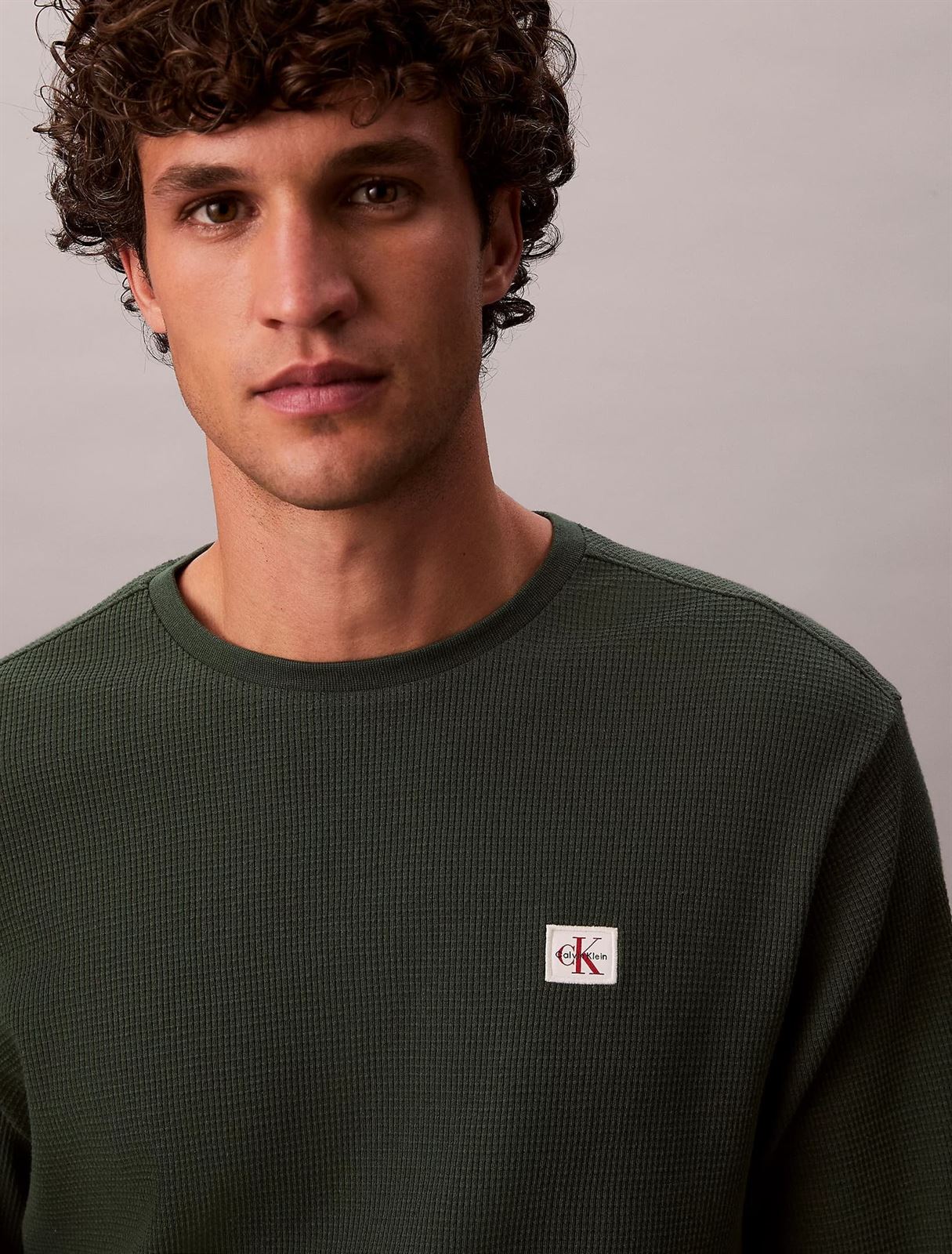 Sueter Calvin Klein Jeans LV040EM217 LLG sycamore - Imagen 3