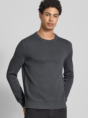 Sueter TOMMY JEANS DM0DM21787 PT2 Washed Black - Imagen 1