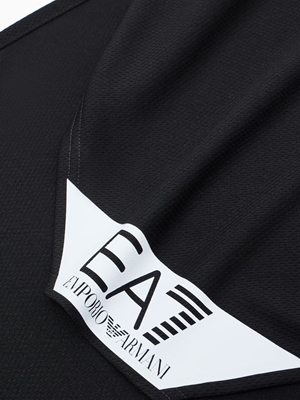 Toalla entrenamiento EA7 Emporio Armani 7X000028 AF12975 UC001 negro - Imagen 2