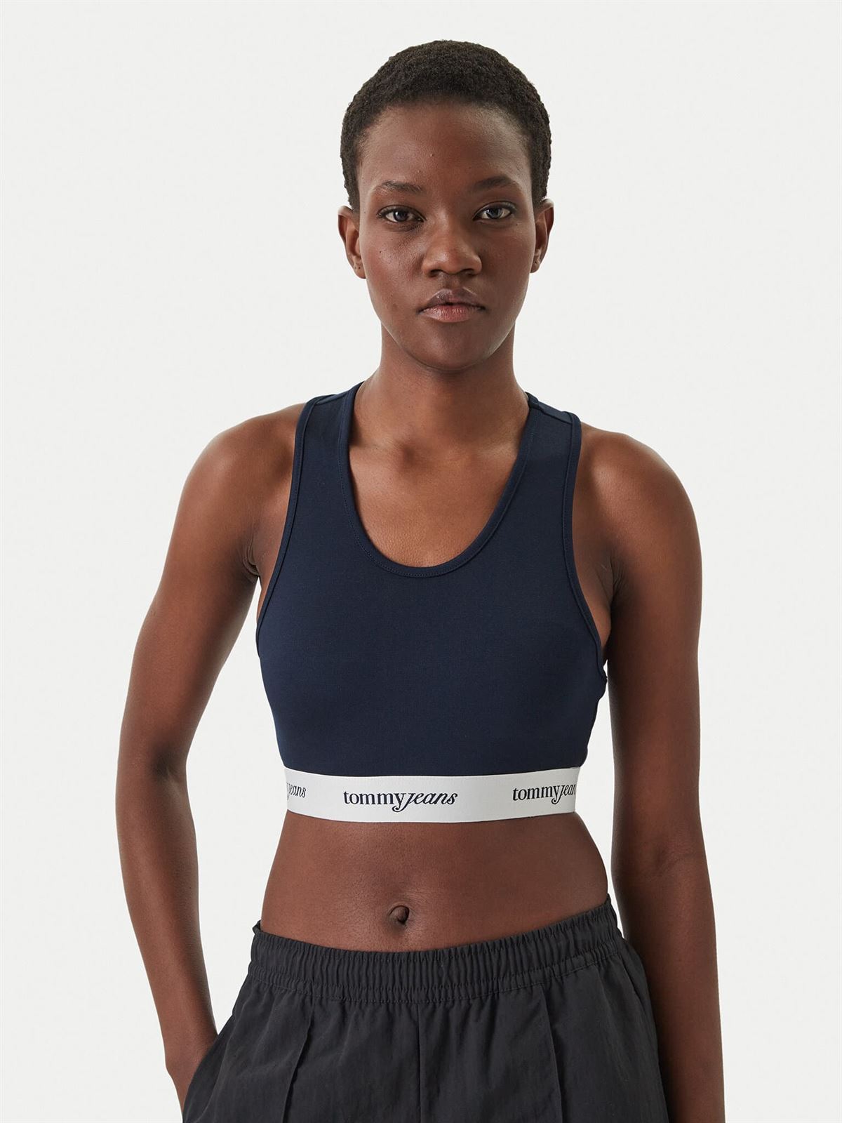 Top TOMMY JEANS DW0DW22762 CIG Dark Night Navy - Imagen 4