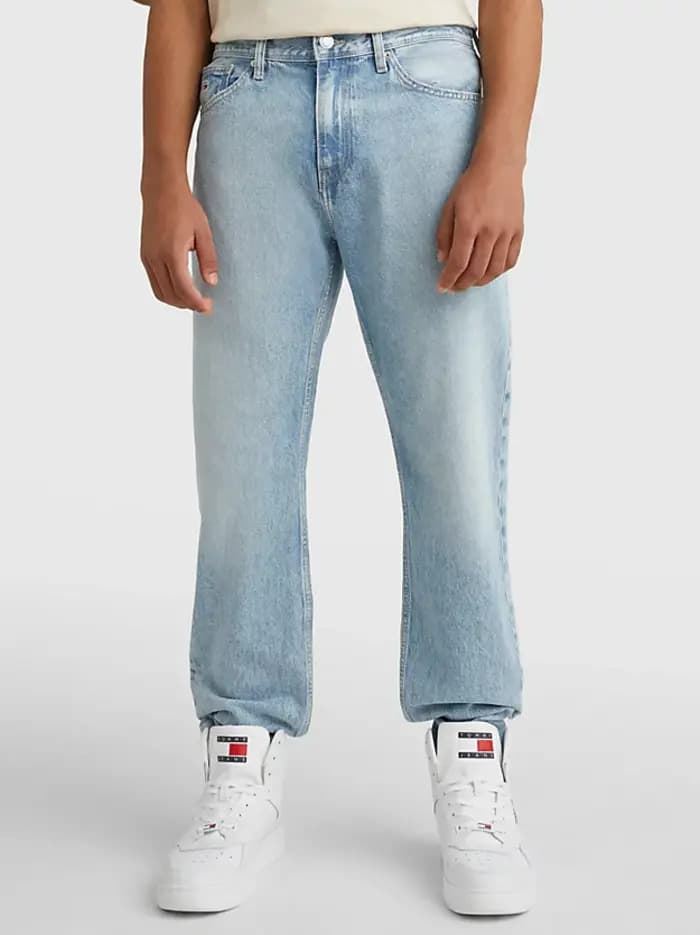 Vaquero Tommy Jeans DM0DM16668 1AB Dad Jean Regular Denim Light - Imagen 1