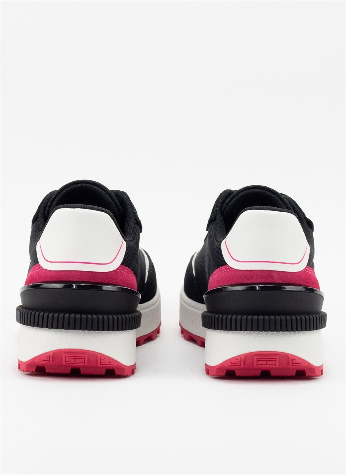 Zapatillas Tommy Jeans TJW TECH RUNNER black/ gypsy rose - Imagen 3